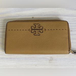 Tory burch pre-owned continental wallet - maple tan color